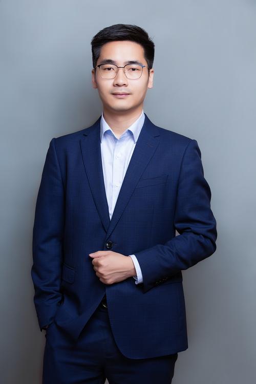 林必立 制作统筹负责人