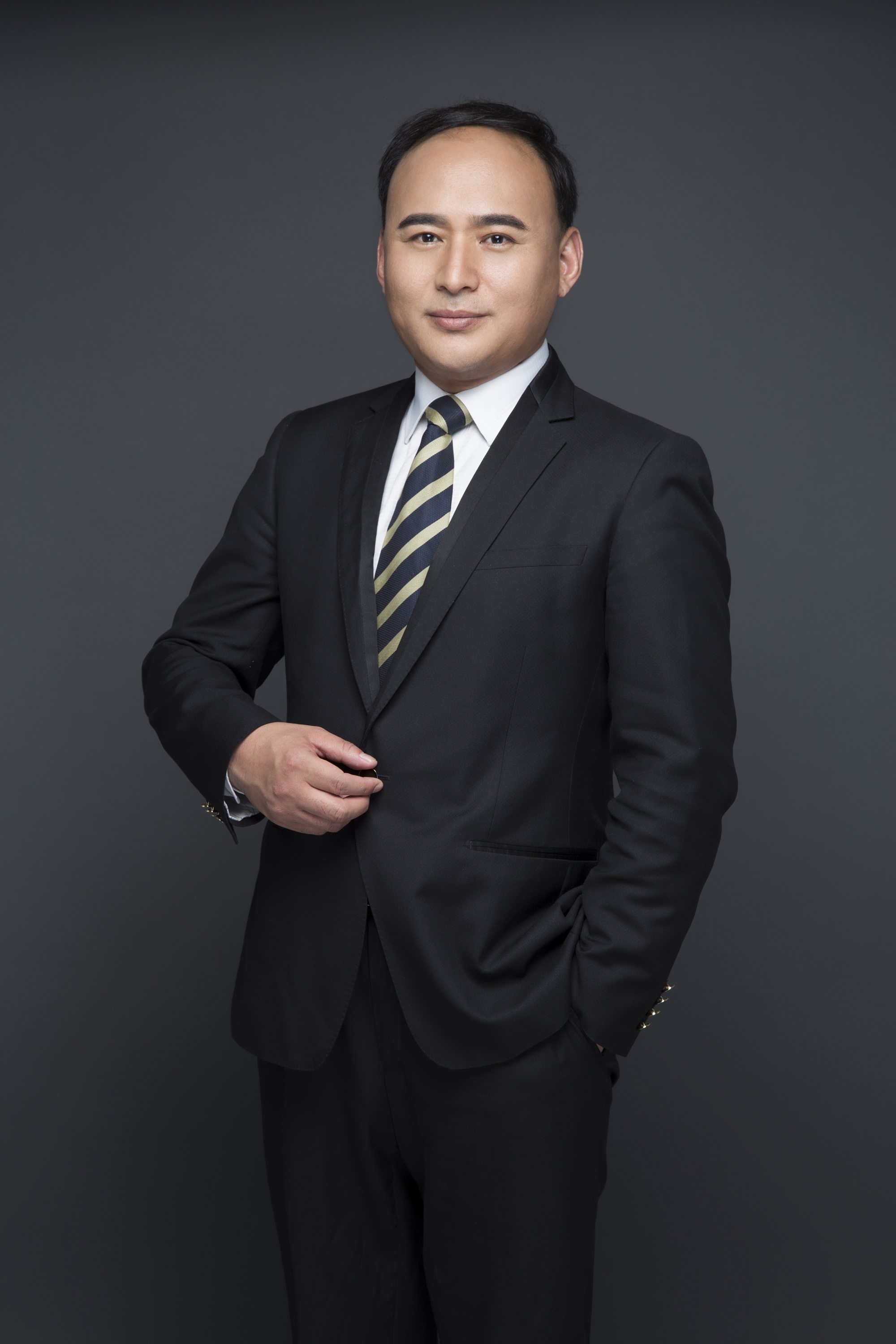 廖影农 视觉与舞美负责人